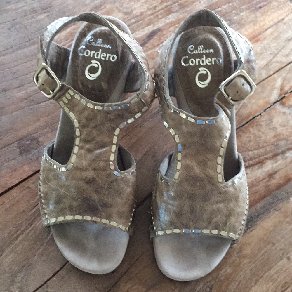 Calleen Cordero Chunky Heel Sandal in taupe